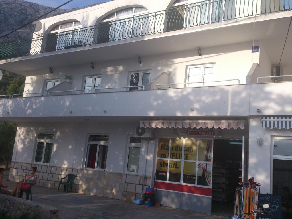 Brig Apartments Zivogosce Luaran gambar